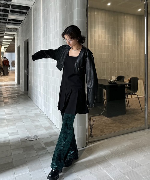 SQUARE NECK LADY LIKE PLEATS TOP（その他トップス）｜Ameri