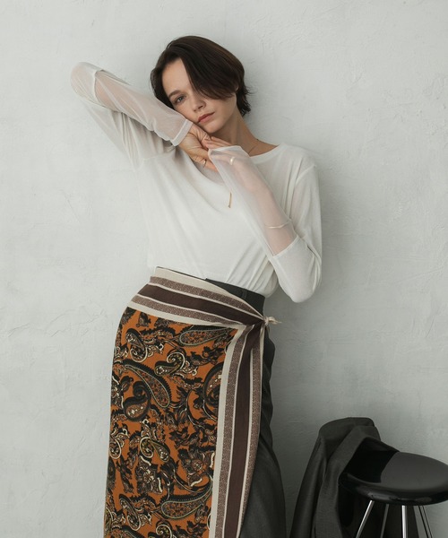 forksy.（フォルクシー）の「【forksy.】袖シャーリング ベロアシアートップス（Tシャツ/カットソー・レディース・ブラウン/チャコールグレー/アイボリー/ブラック/カーキ・FREE）」の9枚目の写真