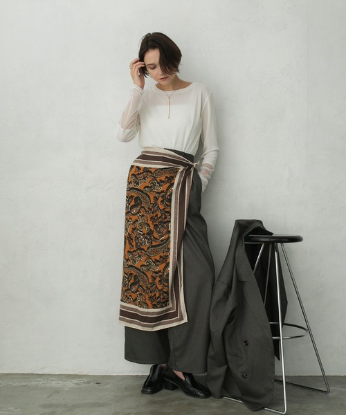 forksy.（フォルクシー）の「【forksy.】袖シャーリング ベロアシアートップス（Tシャツ/カットソー・レディース・ブラウン/チャコールグレー/アイボリー/ブラック/カーキ・FREE）」の11枚目の写真