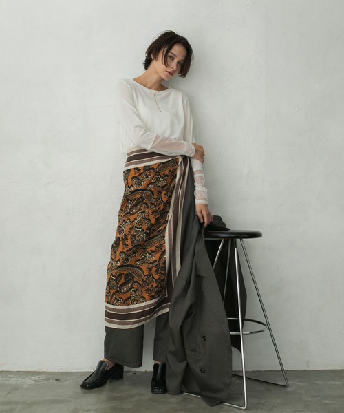 forksy.（フォルクシー）の「【forksy.】袖シャーリング ベロアシアートップス（Tシャツ/カットソー・レディース・ブラウン/チャコールグレー/アイボリー/ブラック/カーキ・FREE）」の12枚目の写真