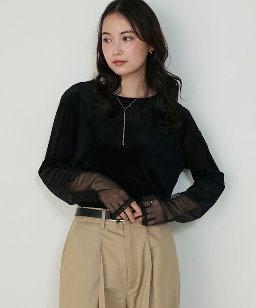 forksy.(フォルクシー)の「【forksy.】<エブリデイシリーズ>袖シャーリング ベロアシアートップス(Tシャツ/カットソー・レディース・ブラウン/チャコールグレー/アイボリー/ブラック/カーキ/ブラック系/ナチュラル・FREE)」の13枚目の写真