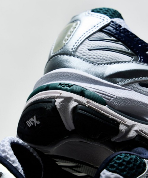 MIZUNO（ミズノ　）の「MIZUNO/ミズノ WAVE RIDER 10 WAVEテクノロジー クラシカルスニーカー（スニーカー・メンズ・ホワイト/ブラック×ブラック・27.5/26.5/28/27/26）」の9枚目の写真