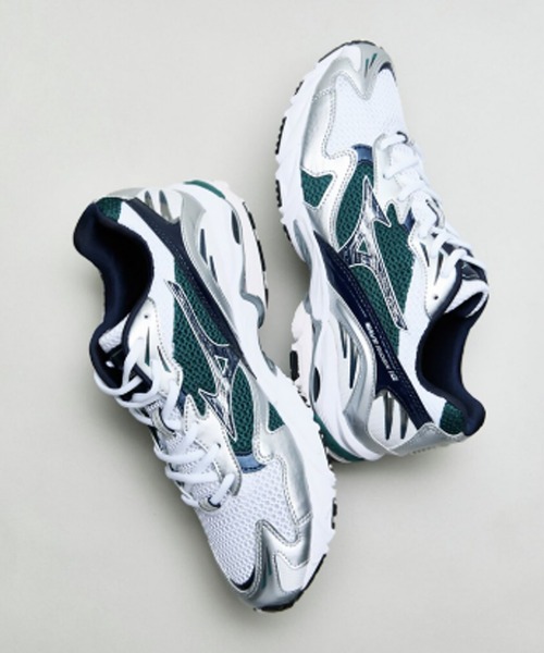 MIZUNO（ミズノ　）の「MIZUNO/ミズノ WAVE RIDER 10 WAVEテクノロジー クラシカルスニーカー（スニーカー・メンズ・ホワイト/ブラック×ブラック・27.5/26.5/28/27/26）」の4枚目の写真