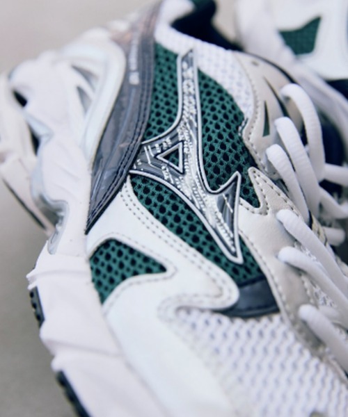 MIZUNO（ミズノ　）の「MIZUNO/ミズノ WAVE RIDER 10 WAVEテクノロジー クラシカルスニーカー（スニーカー・メンズ・ホワイト/ブラック×ブラック・27.5/26.5/28/27/26）」の7枚目の写真