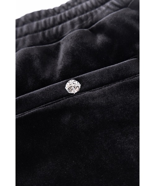 SUPPLIER(サプライヤー)の「トラックパンツ|Rhinestone Velour Track Pants|SUPPLIER(その他パンツ・メンズ・ブラック/グレー・MEDIUM/LARGE/SMALL/X-LARGE)」の6枚目の写真