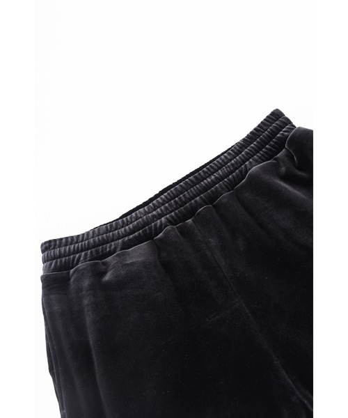 SUPPLIER(サプライヤー)の「トラックパンツ|Rhinestone Velour Track Pants|SUPPLIER(その他パンツ・メンズ・ブラック/グレー・MEDIUM/LARGE/SMALL/X-LARGE)」の5枚目の写真
