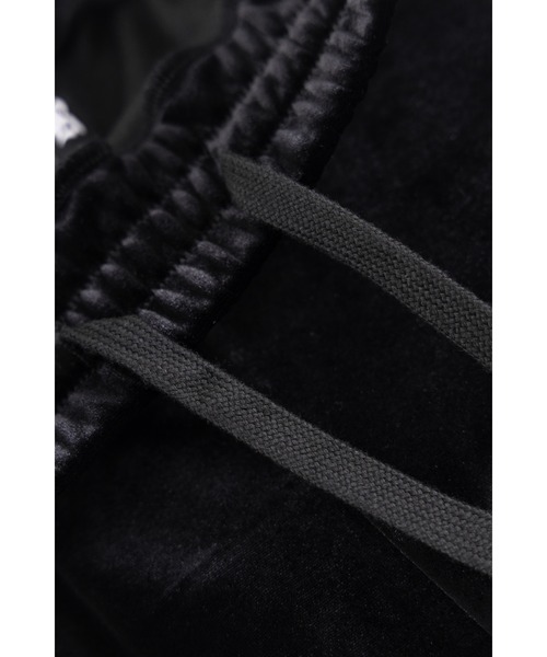 SUPPLIER(サプライヤー)の「トラックパンツ|Rhinestone Velour Track Pants|SUPPLIER(その他パンツ・メンズ・ブラック/グレー・MEDIUM/LARGE/SMALL/X-LARGE)」の7枚目の写真