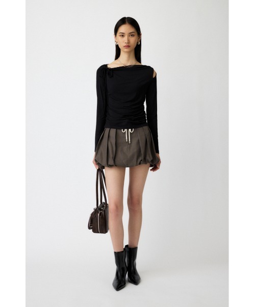 MOUSSY（マウジー）の「SLIT ONE SHOULDER トップス（Tシャツ/カットソー・レディース・チャコールグレー/マジェンタ/アイボリー/ブラック・FREE）」の20枚目の写真