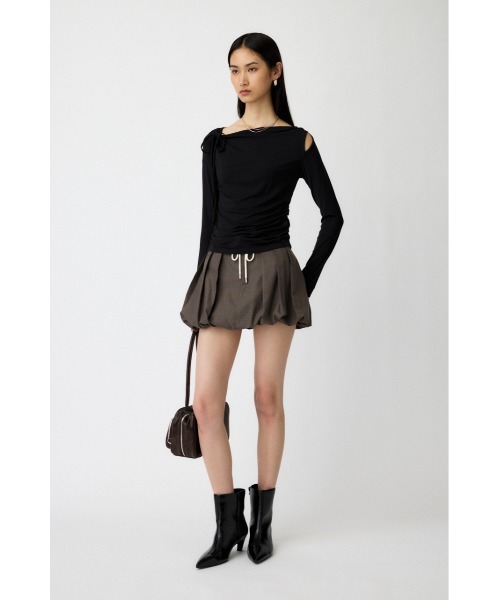 MOUSSY（マウジー）の「SLIT ONE SHOULDER トップス（Tシャツ/カットソー・レディース・チャコールグレー/マジェンタ/アイボリー/ブラック・FREE）」の21枚目の写真
