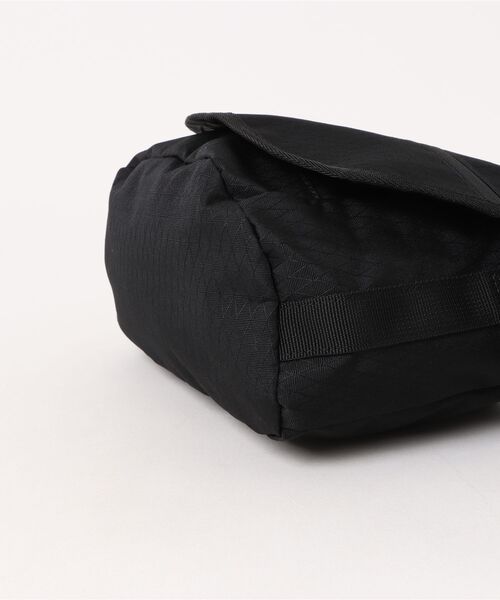Gramicci（グラミチ）の「【GRAMICCI】MULTI SIDE BAG（ショルダーバッグ・メンズ・ブラック・FREE）」の9枚目の写真