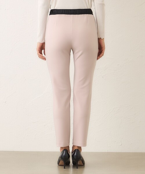 TO BE CHIC(トゥー ビー シック)の「マットストレッチダンボール パンツ(その他パンツ・レディース・ブラック/ピンク系その他2・38/42/40)」の8枚目の写真
