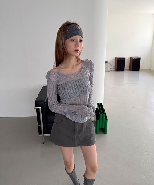 4INT.（フォイント）の「バックリボン レイヤード オフショルダー シースルー 長袖 ダメージ サマーニット（ニット/セーター・レディース・ホワイト/ブラック/カーキ/グレー・FREE）」の8枚目の写真