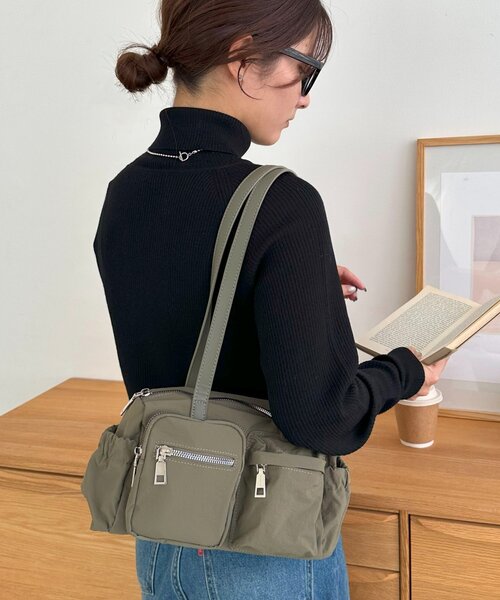 DISCOAT（ディスコート）の「ワッシャーナイロンポケットボストンバッグ（ボストンバッグ・レディース・キャメル/ブラック/カーキ・FREE）」の3枚目の写真