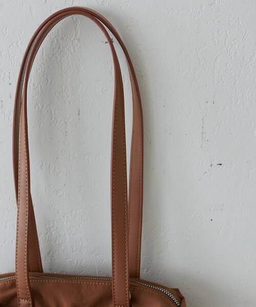 DISCOAT（ディスコート）の「ワッシャーナイロンポケットボストンバッグ（ボストンバッグ・レディース・キャメル/ブラック/カーキ・FREE）」の19枚目の写真