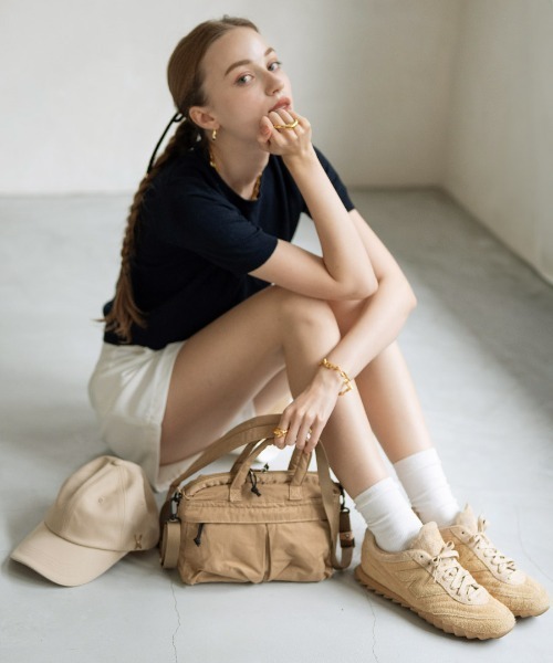 HAYNI(ヘイニ)の「Legere レジェール(ショルダーバッグ・レディース・ベージュ/カーキ/ブラック/ダークグレー・FREE)」の3枚目の写真