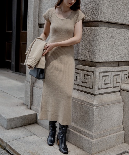 ACYM(アシーム)の「Betty long knit ワンピース(ワンピース・レディース・グレー/ベージュ/ブラック・FREE)」の5枚目の写真