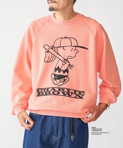 SHIPS(シップス)の「【SHIPS別注】AIRTOWNE: ピーナッツ ヴィンテージ スウェット(スウェット・メンズ・ライトグレー/ライトブルー/コバルトブルー/ピンク・MEDIUM/LARGE/X-LARGE)」の4枚目の写真