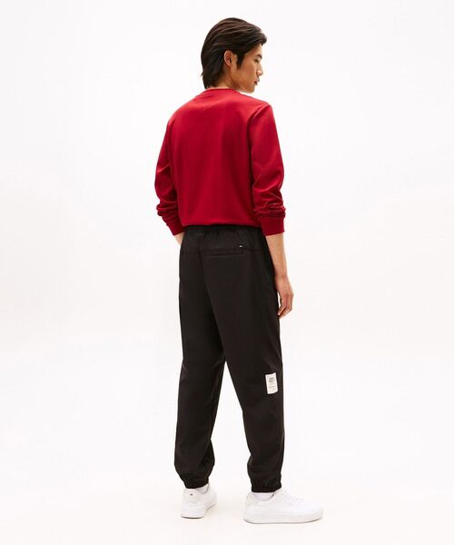 TOMMY HILFIGER（トミーヒルフィガー）の「MODERN ATHLETICナイロントラックパンツ（チノパンツ・メンズ・ブラック/グレー・X-SMALL/X-LARGE/SMALL/MEDIUM/LARGE）」の5枚目の写真