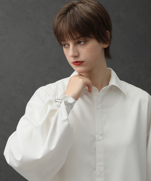 ELLUV（エルブ）の「【ELLUV/エルヴ】ハイスタンダードTR ドローコードバルーンスリーブ長袖ショートシャツ（シャツ/ブラウス・メンズ・ブラック/サックスブルー/ホワイト・S/M/L）」の4枚目の写真