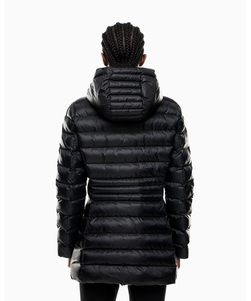 EMPORIO ARMANI EA7(エンポリオアルマーニイーエーセブン)の「<オンライン限定>【エンポリオ アルマーニ EA7】フード付きキルティングジャケット パデッドナイロン(ダウンジャケット/コート・レディース・ベージュ/ブラック・X-SMALL/SMALL/MEDIUM/LARGE)」の3枚目の写真