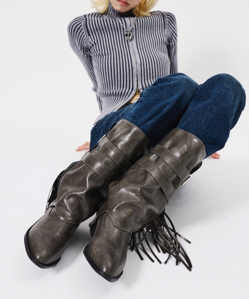 DTYYPE(ドタイプ)の「ベルト付きフリンジミドルブーツ(ブーツ・レディース・ブラック/グレー・X-LARGE/LARGE/MEDIUM/SMALL)」の20枚目の写真