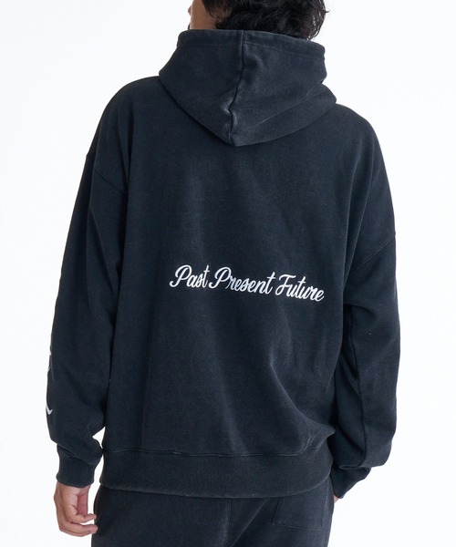 RVCA(ルーカ)の「RVCA メンズ VA WORLD WIDE HD パーカー 【2025年秋冬モデル】 @autumn/ルーカプルオーバーパーカー・フーディー(パーカー・メンズ・ヘザーグレー/ブラック/ホワイト系その他・SMALL/MEDIUM/LARGE/X-LARGE)」の16枚目の写真