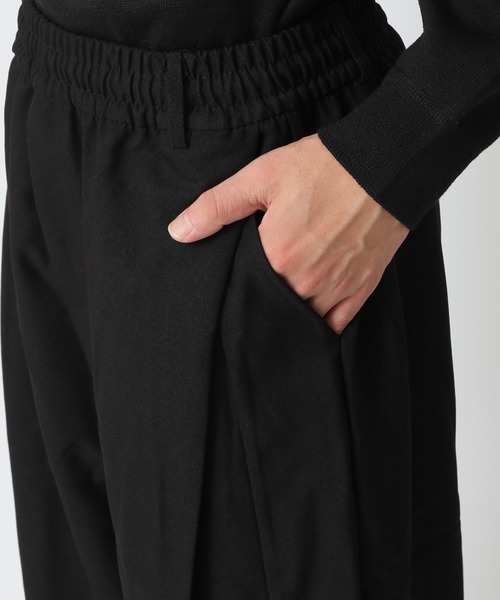 ARCADE(アーケード)の「秋 綿タッチ サイドタック立体プリーツ ドレープ カーブパンツ / バレルレッグパンツ ツイルパンツ(その他パンツ・メンズ・モカ/アイボリー/ブラック・M/L/XL)」の18枚目の写真