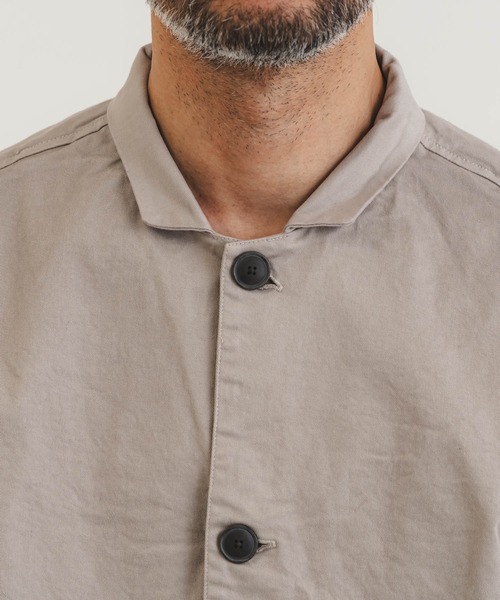 quadro（クオドロ）の「コンパクトチノストレッチテーラーシームポケジャケット（カバーオール・メンズ・チャコール/グレイッシュベージュ・LARGE/MEDIUM）」の22枚目の写真