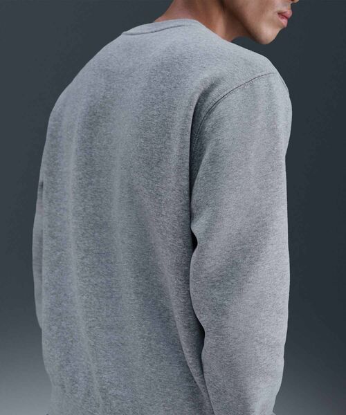 NIKE(ナイキ)の「ナイキ クラブ メンズ フリース クルー / Nike Club Men's Fleece Crew FN3887-063 Dark Grey Heather(スウェット・メンズ・グレー系その他・2XL/M/XL/L/S)」の2枚目の写真
