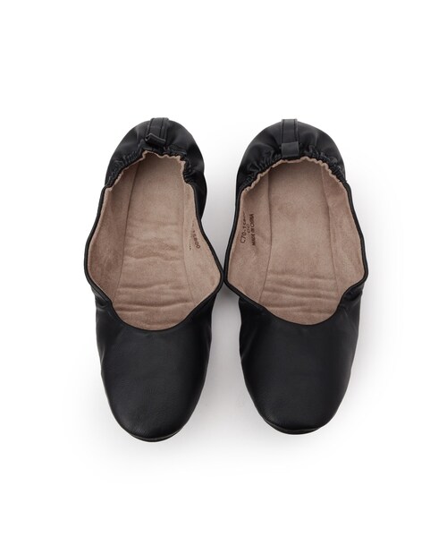 SHOO・LA・RUE（シューラルー）の「【セレモニー】巾着付折り畳みスリッパ（ルームシューズ/スリッパ・レディース・ブラック・00）」の5枚目の写真