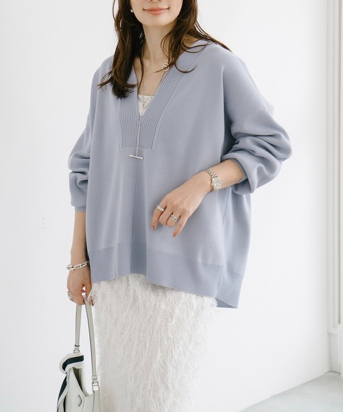 Emma Taylor(エマテイラー)の「フロント2wayニットVネックプルオーバー(Tシャツ/カットソー・レディース・ホワイト/グレー/サックスブルー/ブラウン/ブラック・FREE)」の17枚目の写真