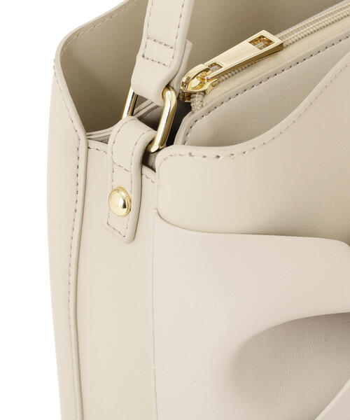 EDIT COLOGNE（エディットコロン）の「ビッグリボンバッグ（ショルダーバッグ・レディース・ブラック/ブラウン系その他/ベージュ・ﾌﾘ-）」の8枚目の写真