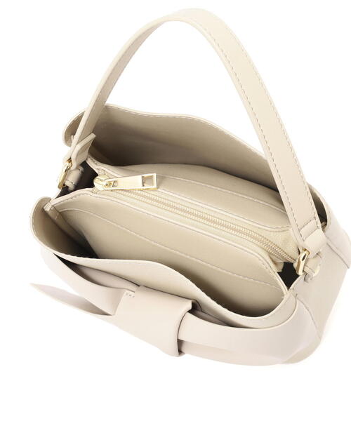 EDIT COLOGNE（エディットコロン）の「ビッグリボンバッグ（ショルダーバッグ・レディース・ブラック/ブラウン系その他/ベージュ・ﾌﾘ-）」の4枚目の写真