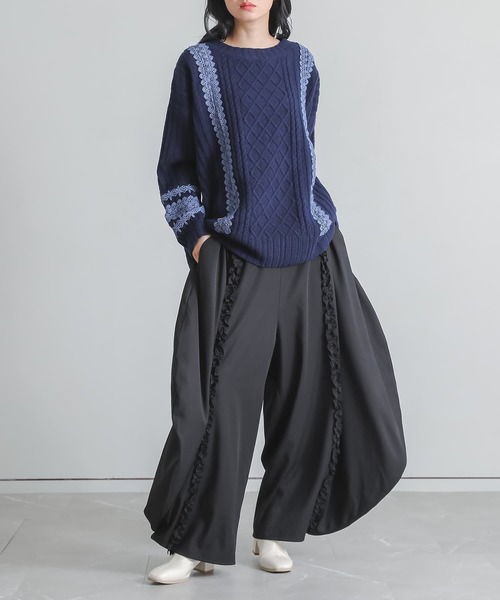 somari imagination（ソマリ イマジネーション）の「『フリルラインサーキュラーパンツ』（その他パンツ・レディース・ブラック/チャコール・2/1）」の9枚目の写真