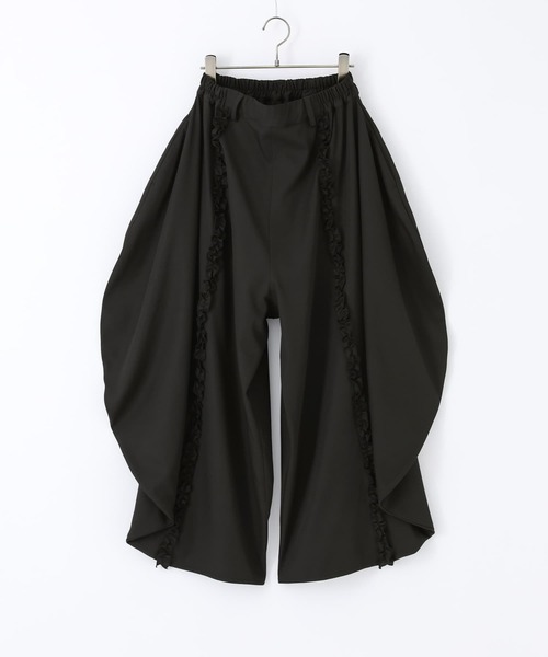 somari imagination（ソマリ イマジネーション）の「『フリルラインサーキュラーパンツ』（その他パンツ・レディース・ブラック/チャコール・2/1）」の3枚目の写真