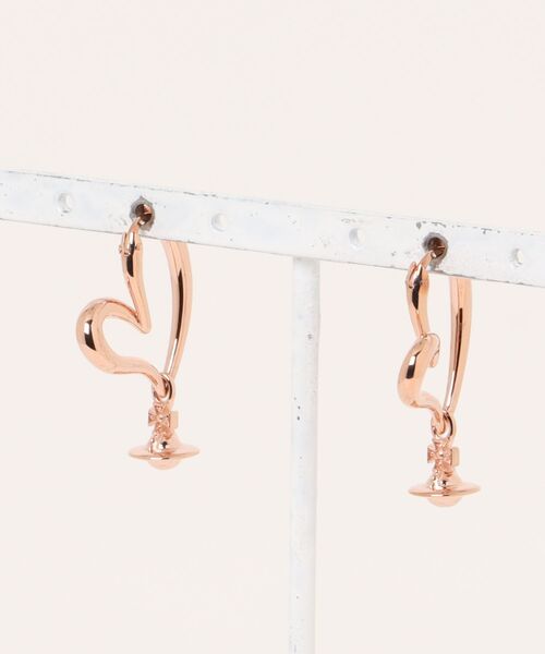 Vivienne Westwood（ヴィヴィアンウエストウッド）の「EMILY EARRINGS