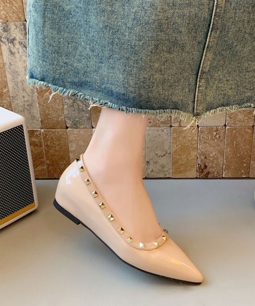 セール】エナメル スタッズ ポインテッドトゥ フラット パンプス 歩き