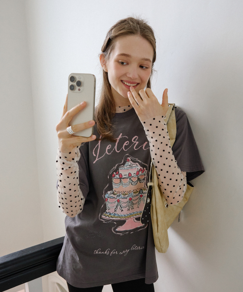 LETERIE(レテリー)の「SWEET CAKE T-SHIRTS_CHARCOAL(Tシャツ/カットソー・レディース・チャコール・FREE)」の1枚目の写真