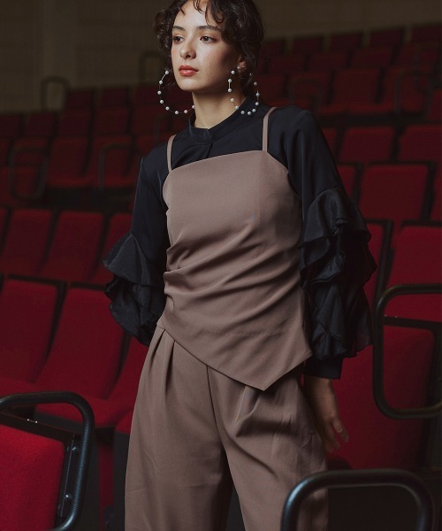 Callarus（カラルス）の「レイヤードデザインジャケット3点セットスーツ（ジャケット＋アシメデザインビスチェ＋ワイドパンツ）〔Callarus〕（スーツセット・レディース・ブラック/モカ・L/M/3L/LL）」の5枚目の写真