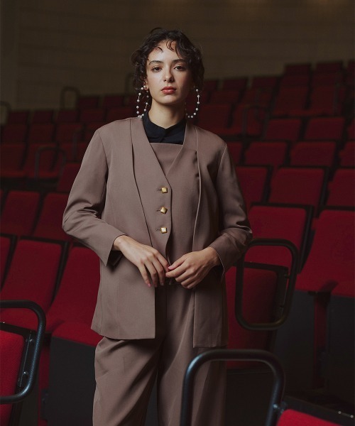 Callarus（カラルス）の「レイヤードデザインジャケット3点セットスーツ（ジャケット＋アシメデザインビスチェ＋ワイドパンツ）〔Callarus〕（スーツセット・レディース・ブラック/モカ・L/M/3L/LL）」の9枚目の写真