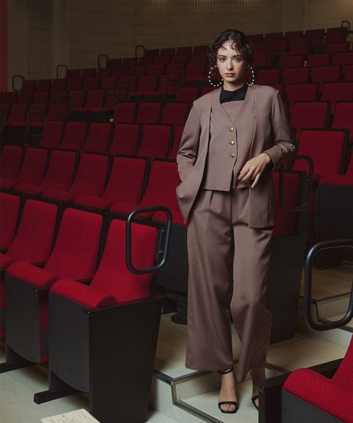 Callarus（カラルス）の「レイヤードデザインジャケット3点セットスーツ（ジャケット＋アシメデザインビスチェ＋ワイドパンツ）〔Callarus〕（スーツセット・レディース・ブラック/モカ・L/M/3L/LL）」の12枚目の写真