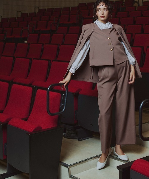 Callarus（カラルス）の「レイヤードデザインジャケット3点セットスーツ（ジャケット＋アシメデザインビスチェ＋ワイドパンツ）〔Callarus〕（スーツセット・レディース・ブラック/モカ・L/M/3L/LL）」の18枚目の写真