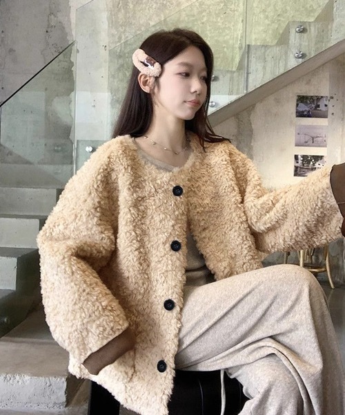 ノーカラーファーボアコート（その他アウター）｜LAFFMO（ラフモ）の