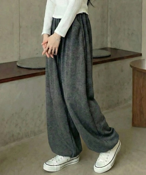 cammie(キャミー)の「バルーンワイドパンツ(その他パンツ・レディース・グレー/オフホワイト/ダークグレー・F)」の18枚目の写真