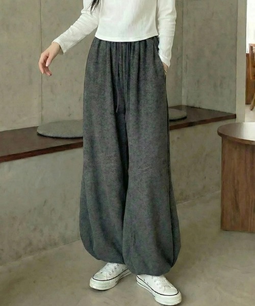 cammie(キャミー)の「バルーンワイドパンツ(その他パンツ・レディース・グレー/オフホワイト/ダークグレー・F)」の16枚目の写真