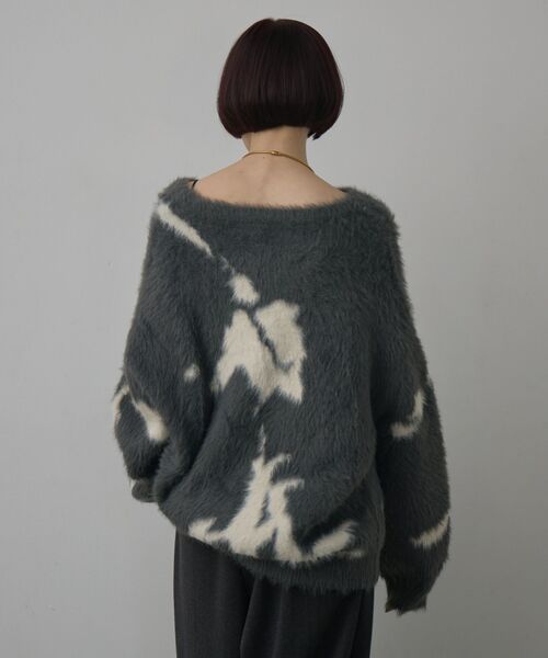 kivi(キヴィ)の「ニュアンスフェザーニット(ニット/セーター・レディース・オフホワイト/ダークグレー/ブラウン・FREE)」の22枚目の写真