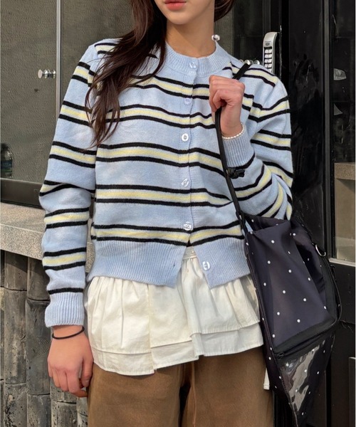 Vini（ヴィニ）の「クルーネックボーダーニットカーディガン（カーディガン/ボレロ・レディース・アイボリー/ライトブルー/ネイビー・FREE）」の2枚目の写真