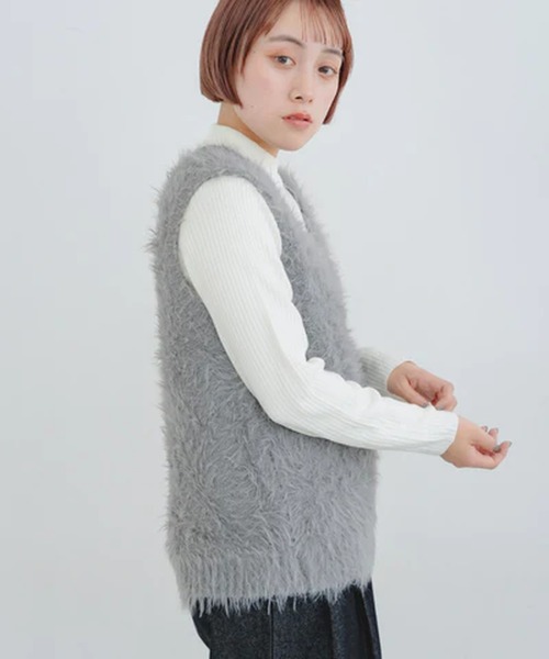 merrylatte（メリーラテ）の「フェザーニットベスト【IROHANI】（ベスト・レディース・グレー/ブラック・FREE）」の4枚目の写真