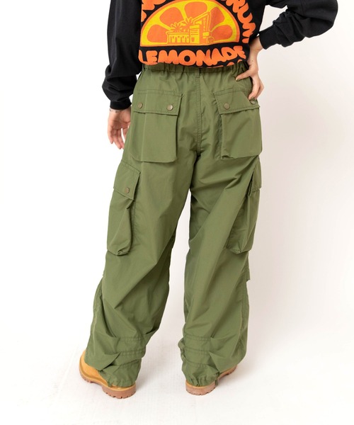 RNA（アールエヌエー）の「R4422 ボリュームカーゴパンツ（カーゴパンツ・レディース・カーキ/サックスブルー/パープル・MEDIUM）」の19枚目の写真