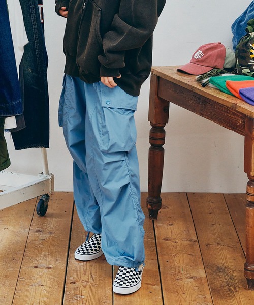 RNA（アールエヌエー）の「R4422 ボリュームカーゴパンツ（カーゴパンツ・レディース・カーキ/サックスブルー/パープル・MEDIUM）」の13枚目の写真